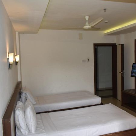 Hotel South Regency, Ernakulam Kochi Kültér fotó
