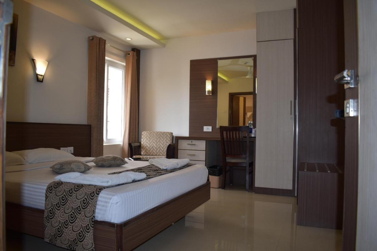 Hotel South Regency, Ernakulam Kochi Kültér fotó